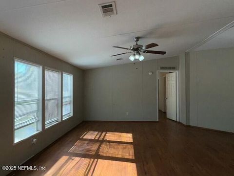 Manufactured Home in Keystone Heights FL 7649 EL DORADO Avenue 8.jpg