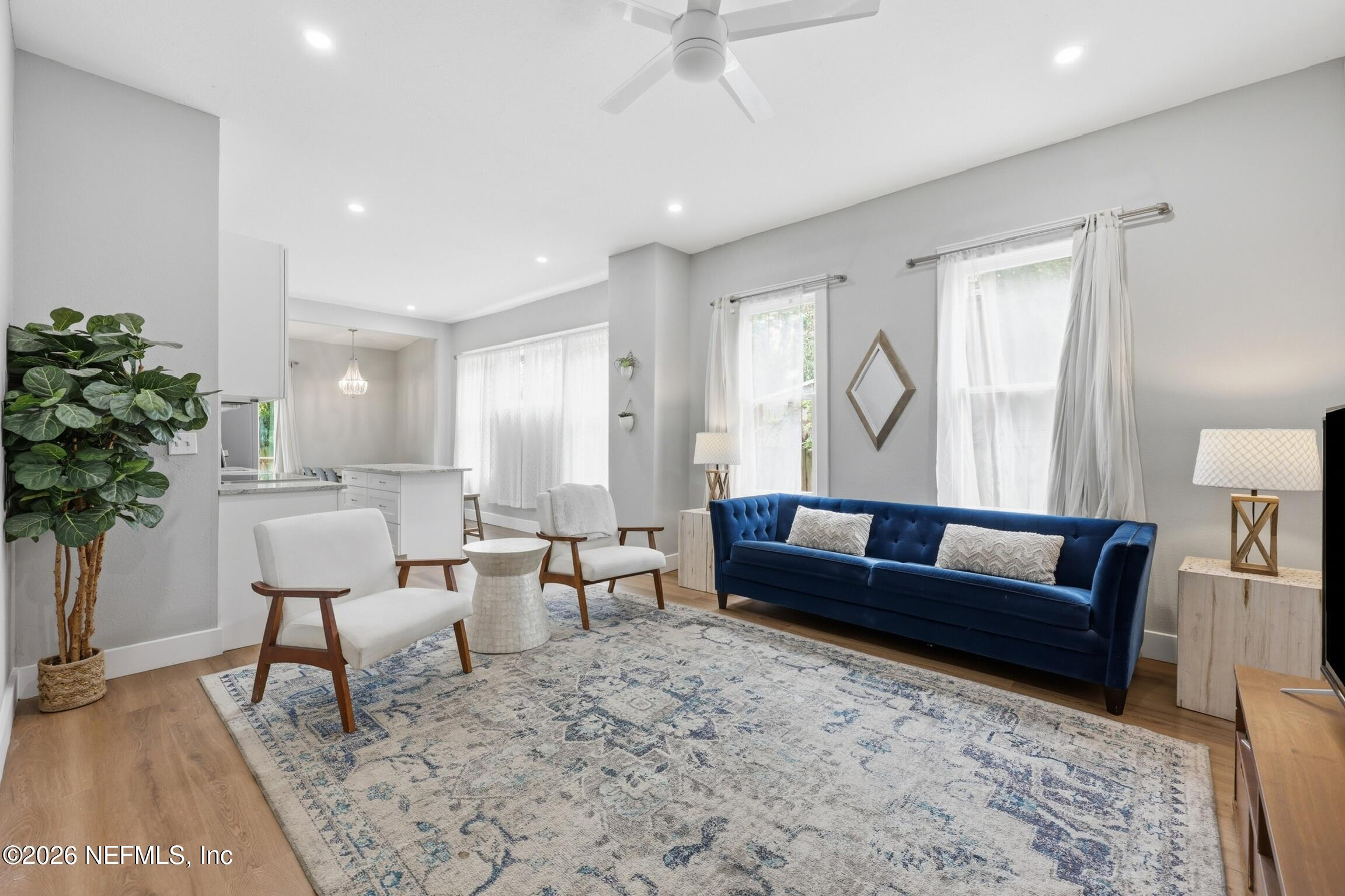 325 E 1 St, Jacksonville, FL 32206 photo