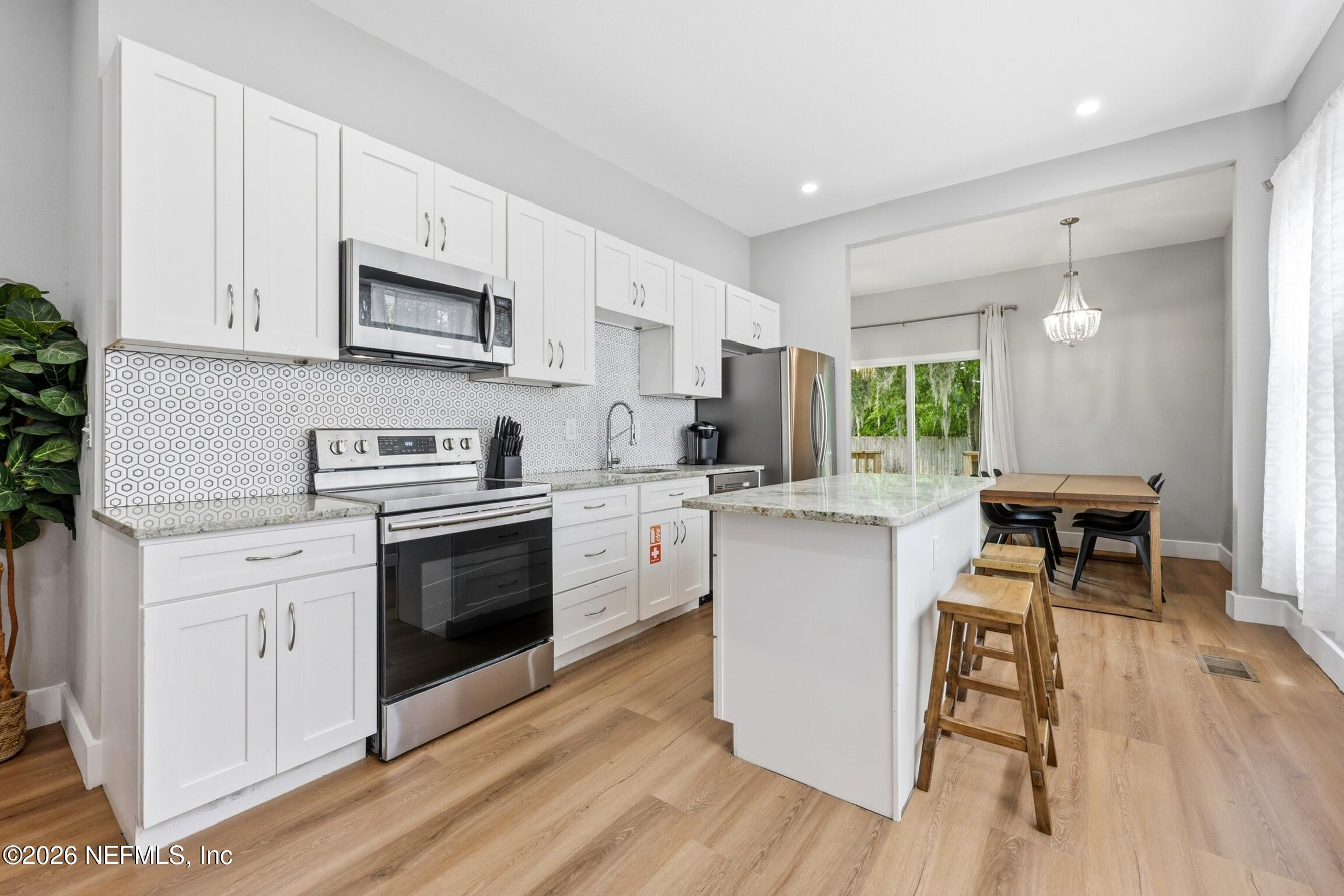 325 E 1 St, Jacksonville, FL 32206 photo