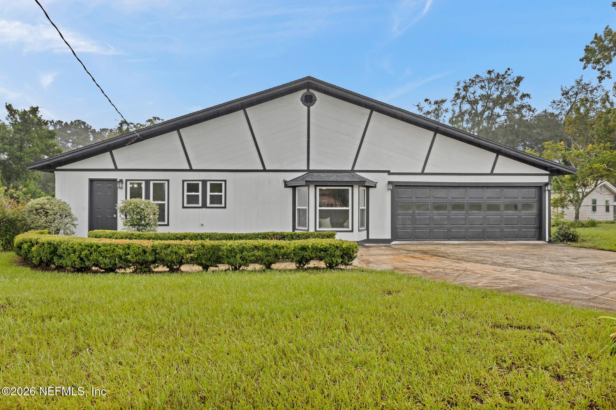 907 Crest Dr, Jacksonville, FL 32221