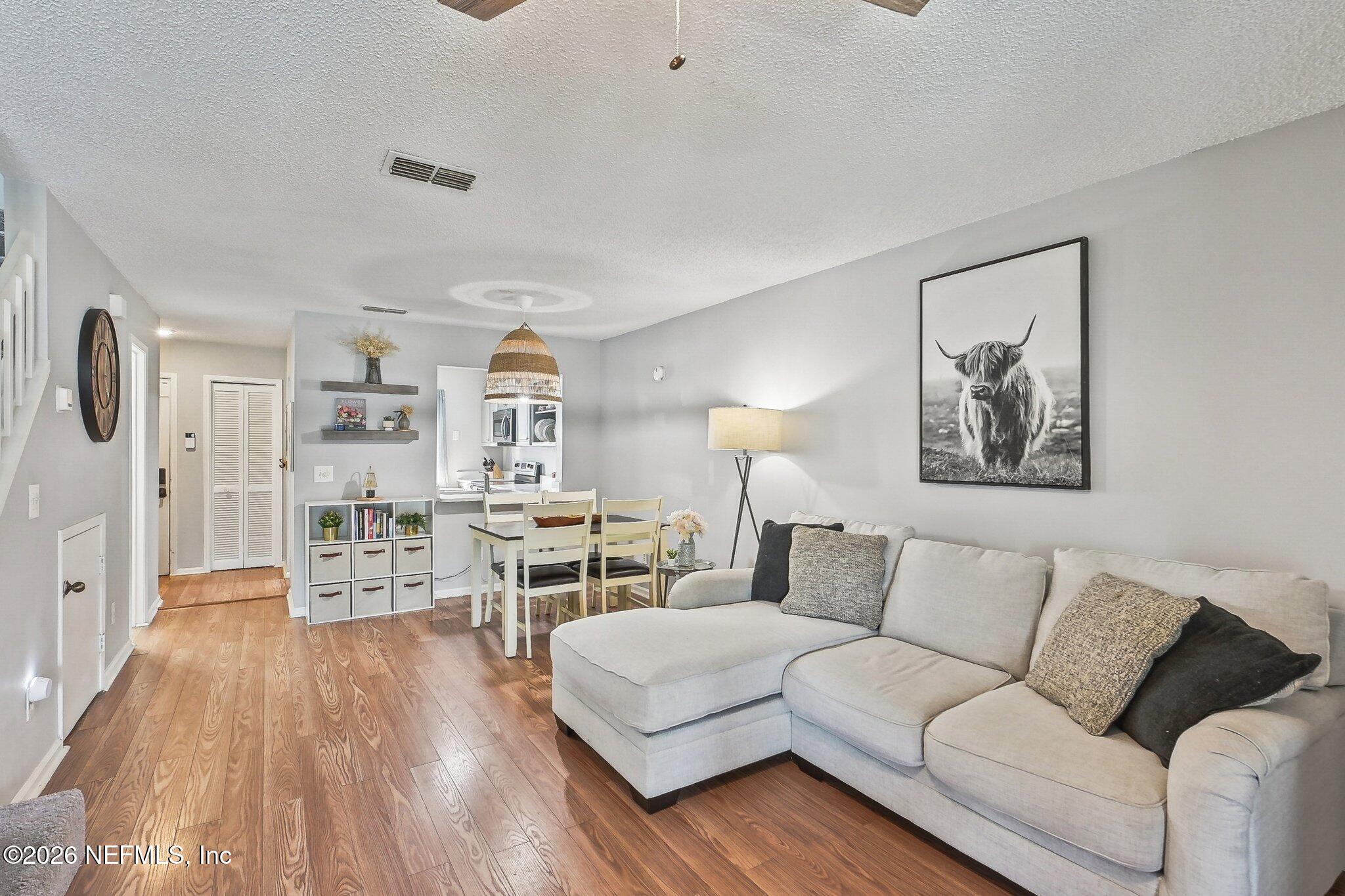 8300 Plaza Gate Lane 1242, Jacksonville, FL 32217 photo