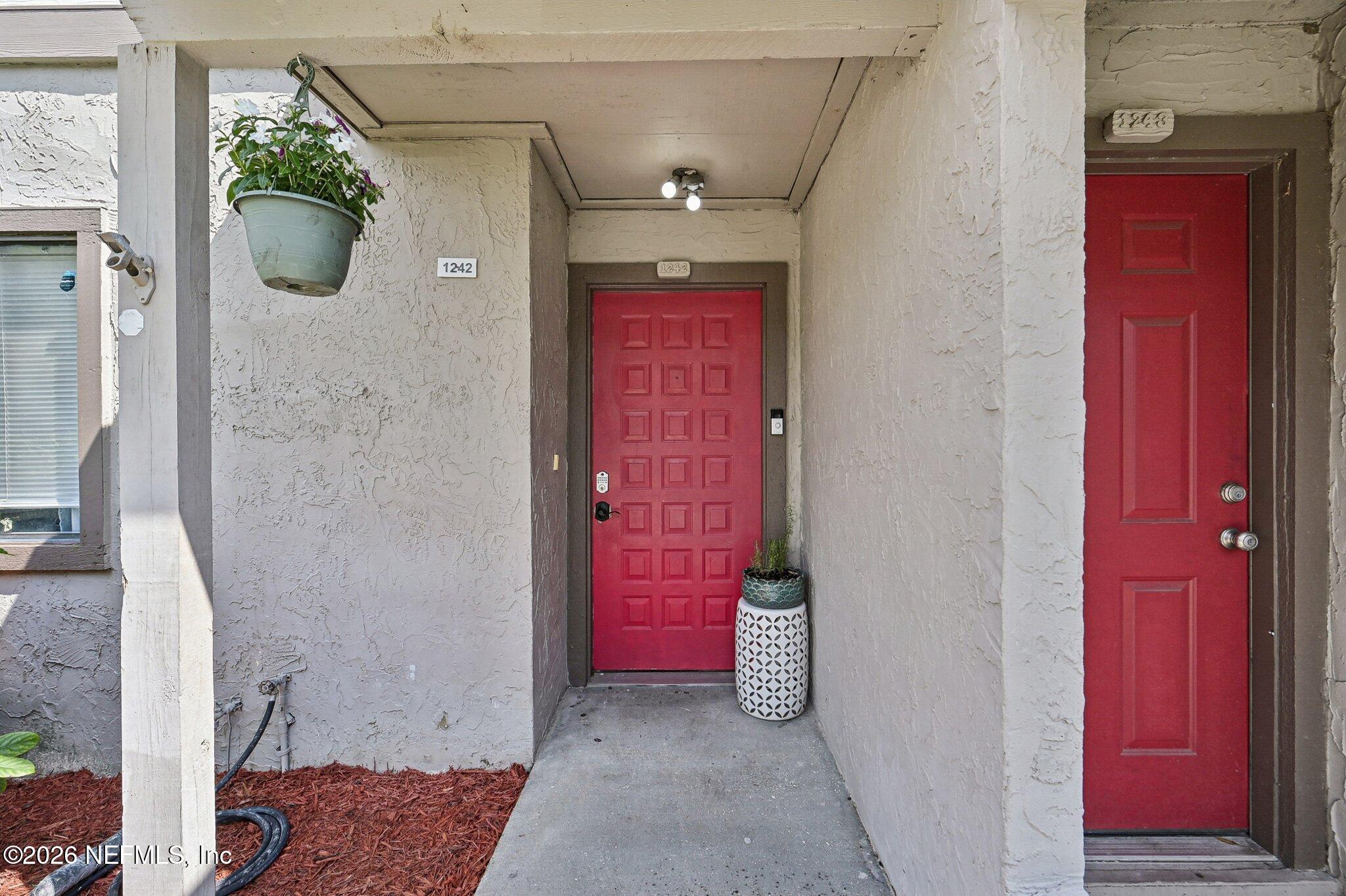 8300 Plaza Gate Lane 1242, Jacksonville, FL 32217 photo