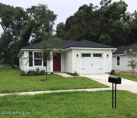 Single Family Residence in Jacksonville FL 9136 MONROE Avenue.jpg