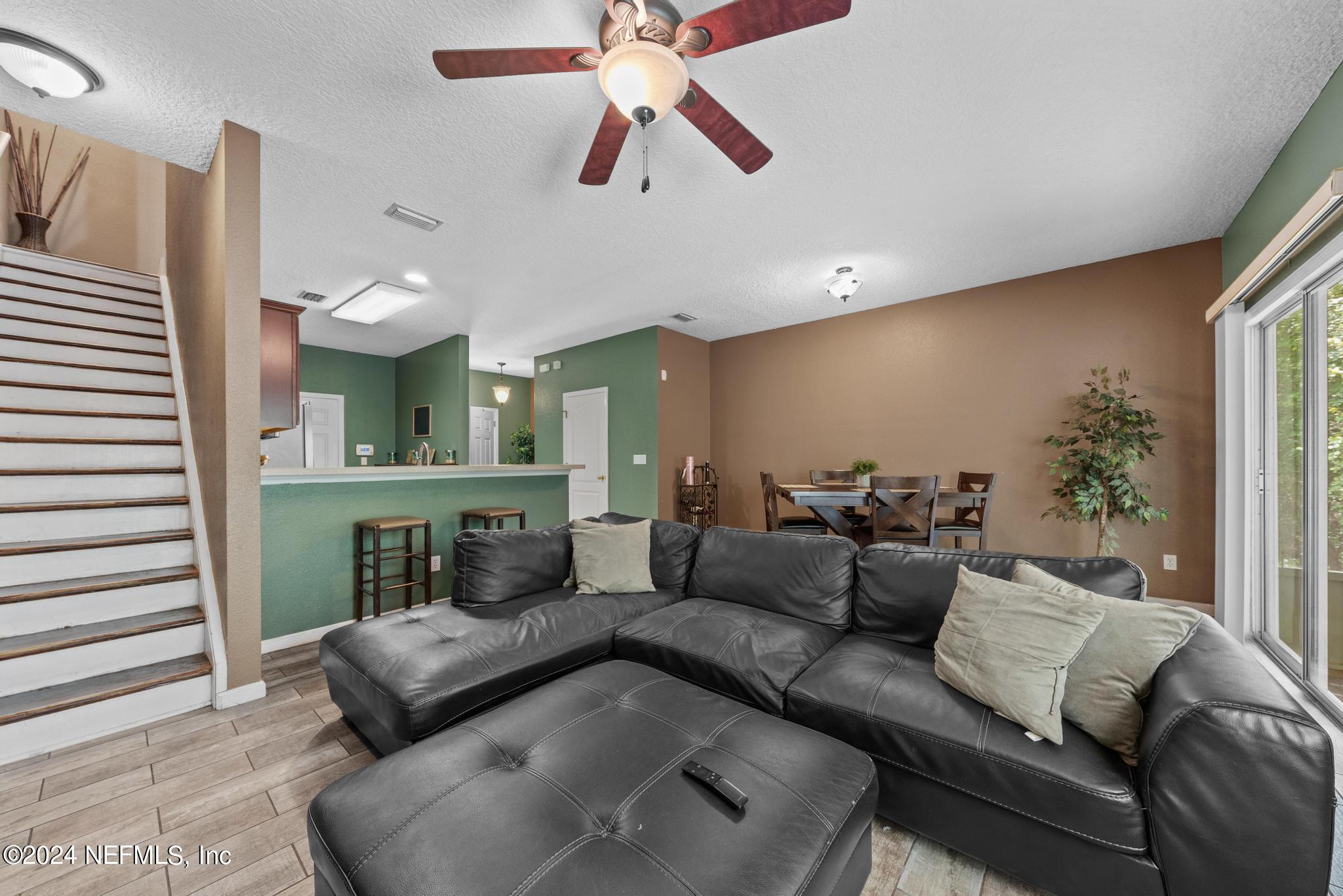 Townhouse in Jacksonville FL 1767 BISCAYNE BAY Circle 14.jpg