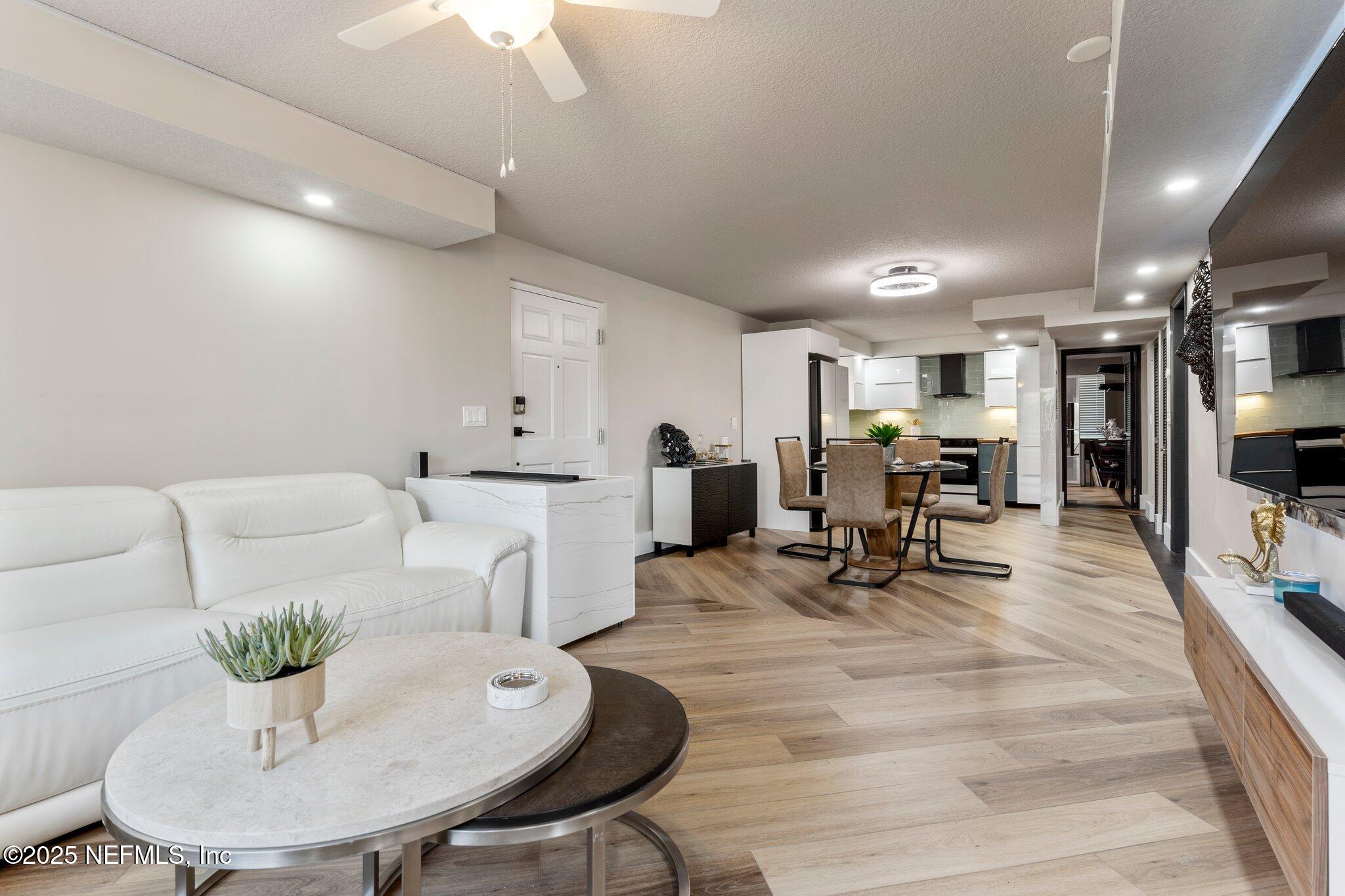 Condominium in Jacksonville FL 5375 ORTEGA FARMS Boulevard #408 2.jpg