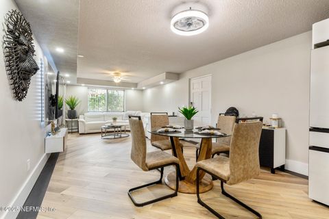 Condominium in Jacksonville FL 5375 ORTEGA FARMS Boulevard #408 6.jpg