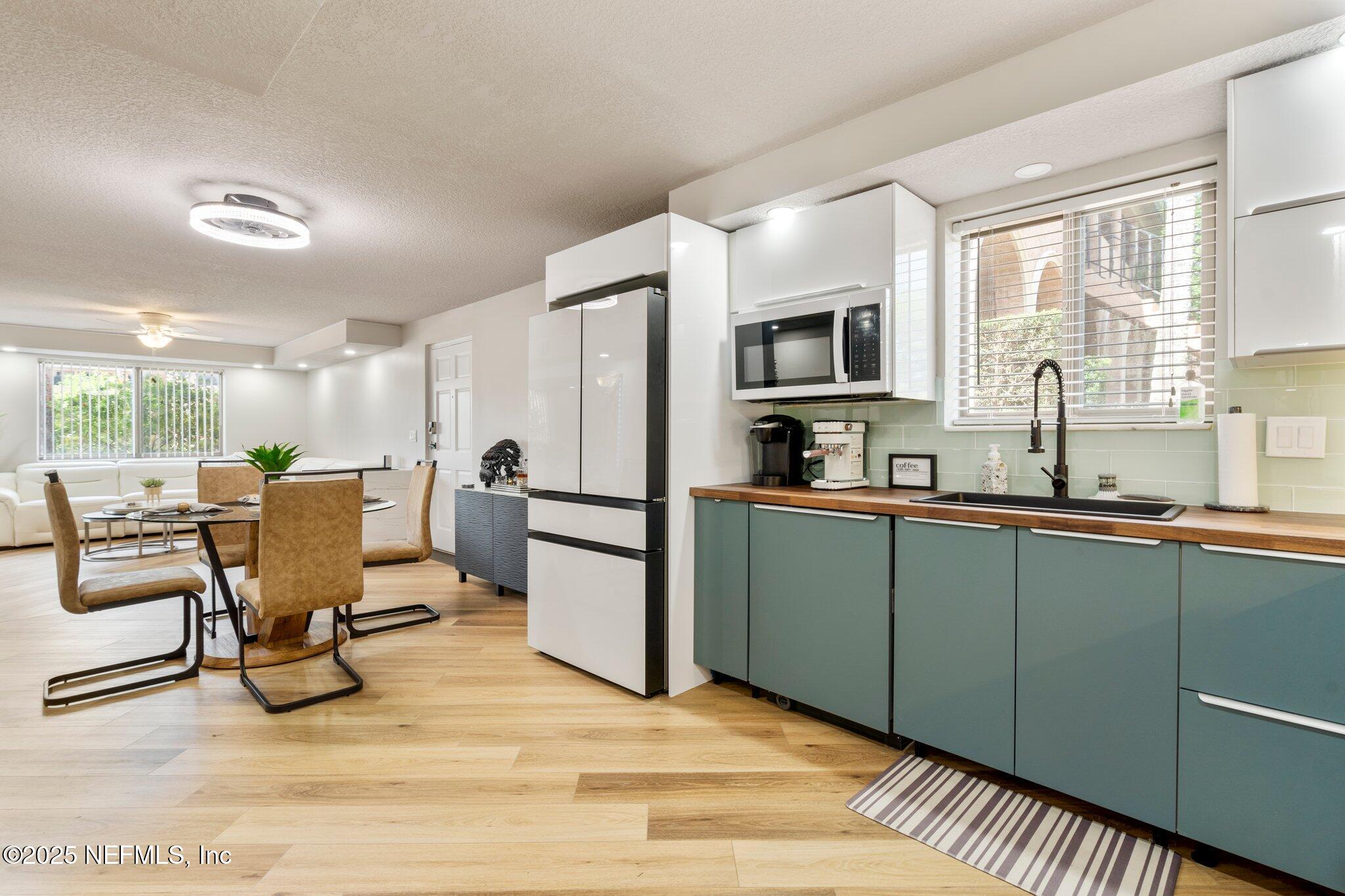 Condominium in Jacksonville FL 5375 ORTEGA FARMS Boulevard #408 7.jpg
