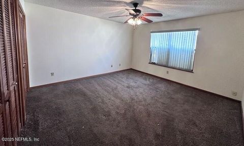 Single Family Residence in Jacksonville FL 5463 MARINERS COVE Drive 7.jpg