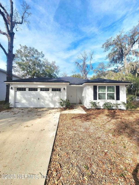 Single Family Residence in Jacksonville FL 2235 3RD Avenue.jpg