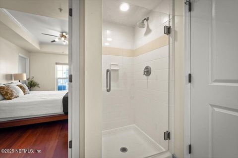 Condominium in Jacksonville FL 400 E BAY Street #1401 17.jpg