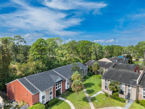Condominium in Jacksonville FL 8880 OLD KINGS Road.jpg