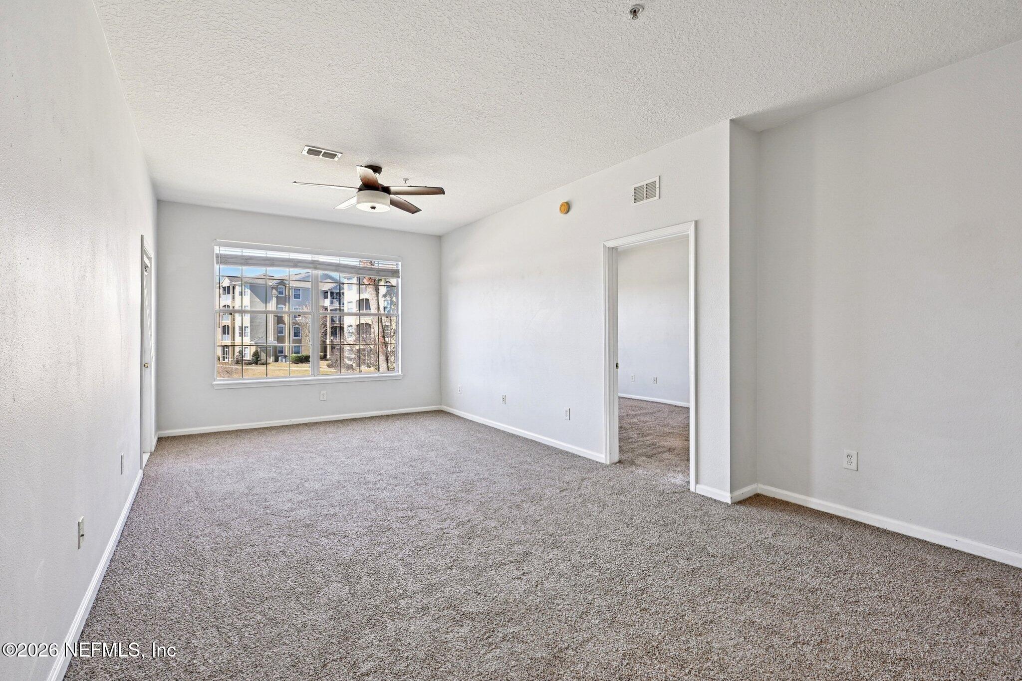 7801 Point Meadows Drive 8209, Jacksonville, FL 32256