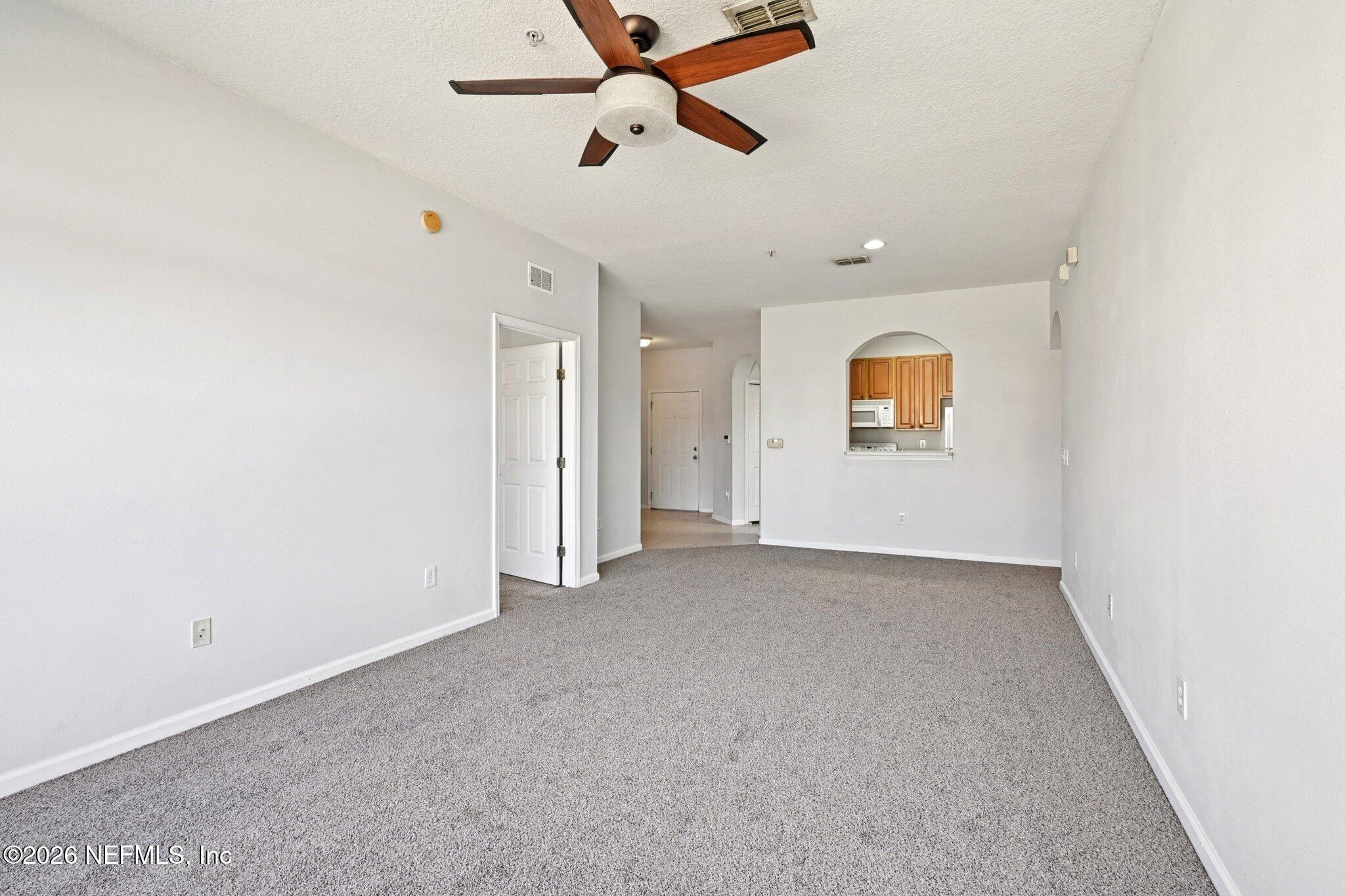 7801 Point Meadows Drive 8209, Jacksonville, FL 32256 photo