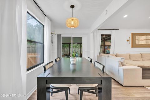 Single Family Residence in Jacksonville FL 3649 LUMBERJACK Way 8.jpg