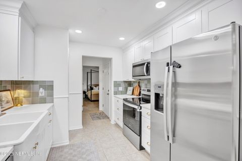 Single Family Residence in Jacksonville FL 3649 LUMBERJACK Way 12.jpg