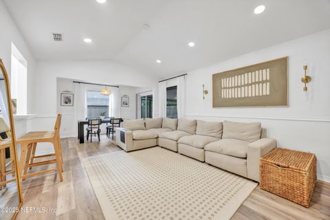 Single Family Residence in Jacksonville FL 3649 LUMBERJACK Way 6.jpg