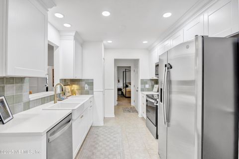 Single Family Residence in Jacksonville FL 3649 LUMBERJACK Way 10.jpg