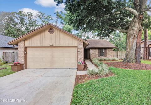 Single Family Residence in Jacksonville FL 3649 LUMBERJACK Way.jpg