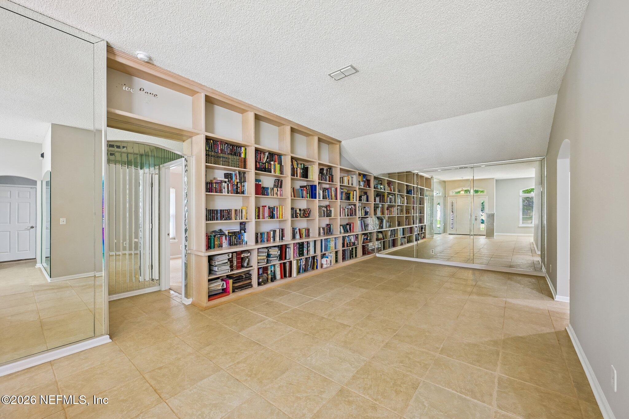 12306 Forest Gate Dr, Jacksonville, FL 32246 photo