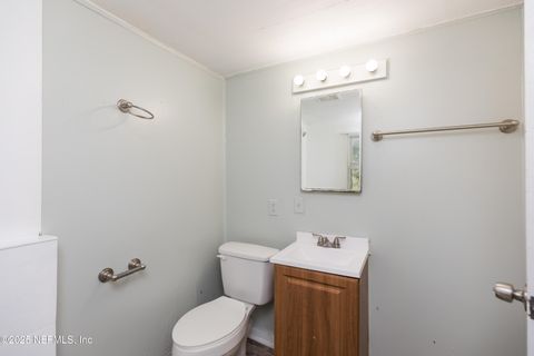 Single Family Residence in Jacksonville FL 1488 W 5TH Street 10.jpg