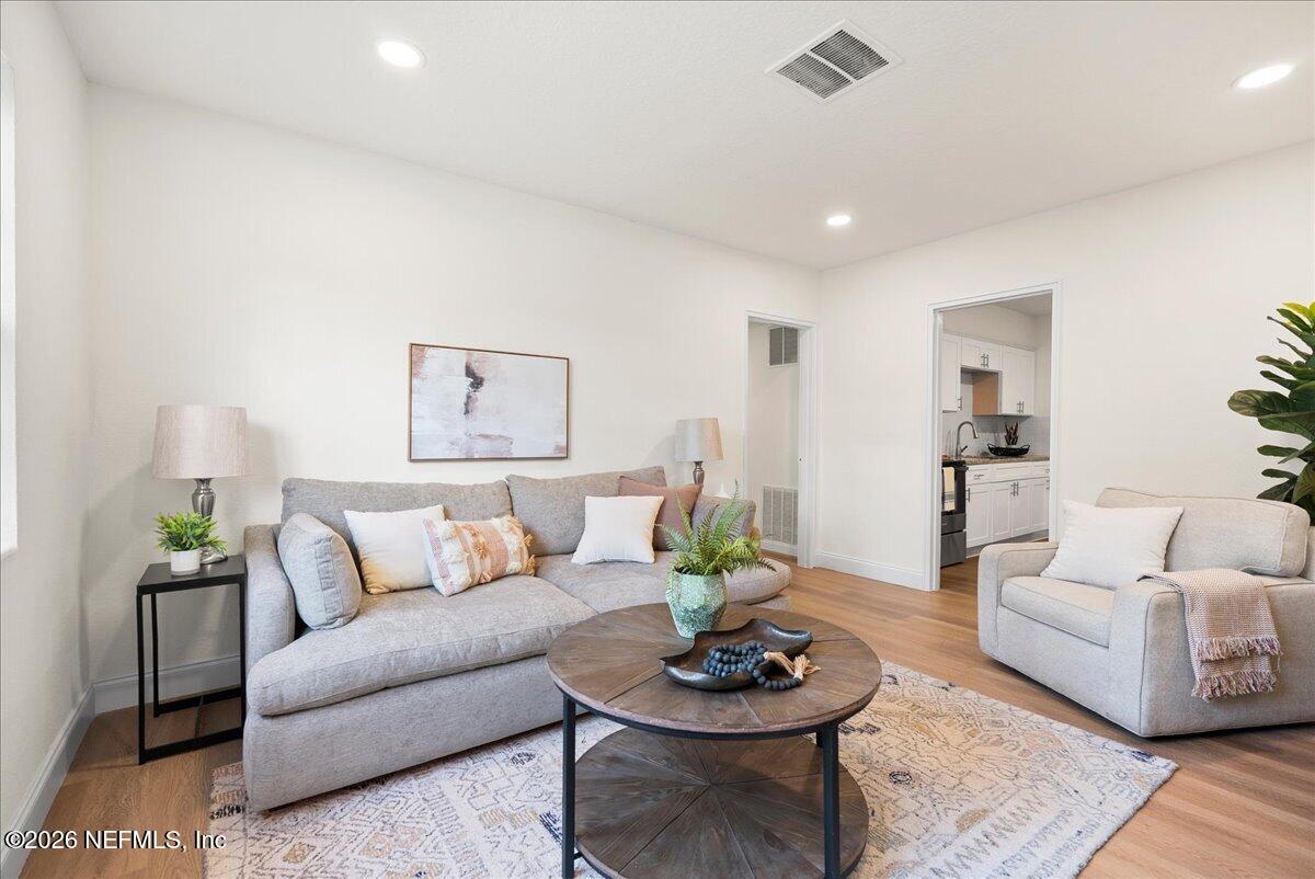 3701 Copper Cir, Jacksonville, FL 32207 photo