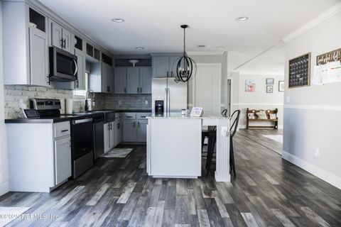 Single Family Residence in Jacksonville FL 7205 EXLINE Road 4.jpg