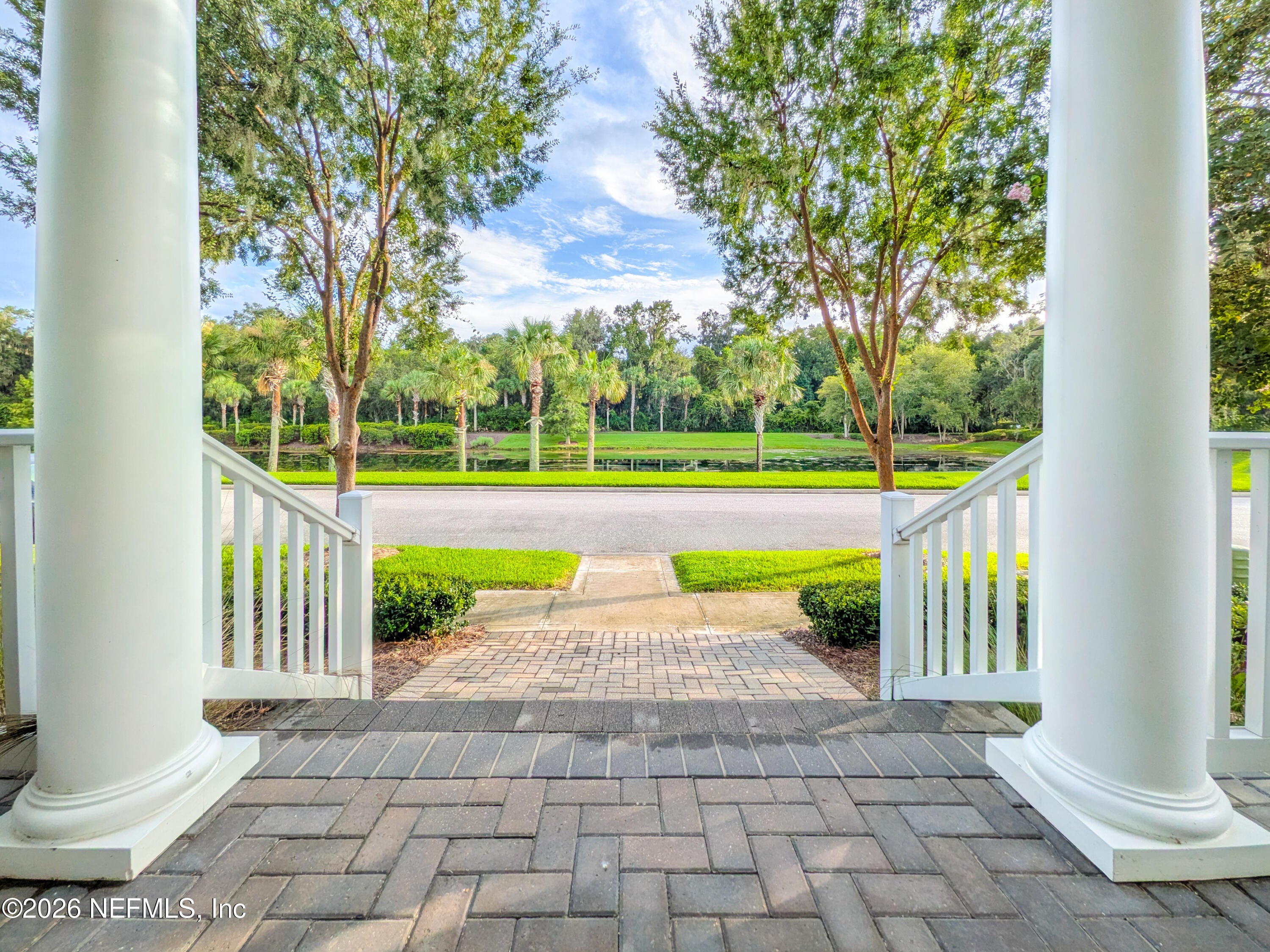 305 Sternwheel Dr, Saint Johns, FL 32259