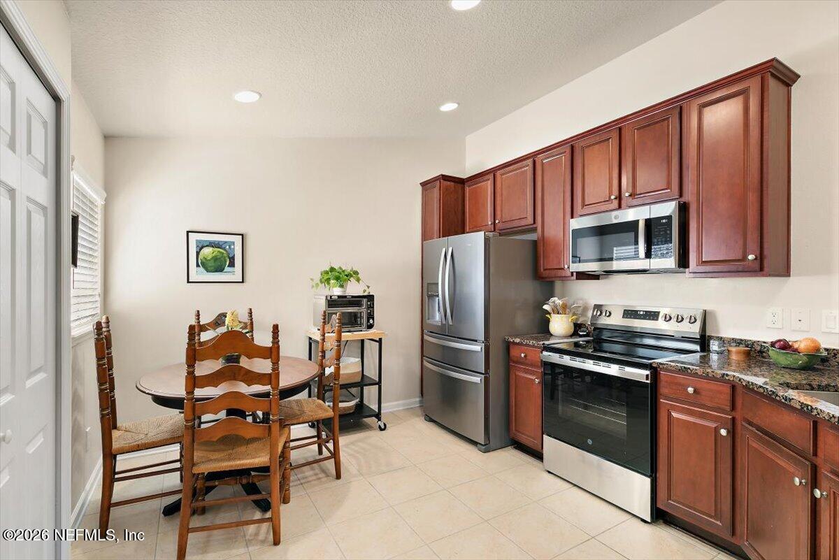 8686 Little Swift Cir, Jacksonville, FL 32256 photo