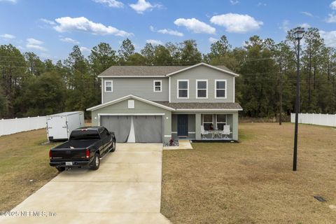 Single Family Residence in Welaka FL 205 RIVER HILL Drive.jpg