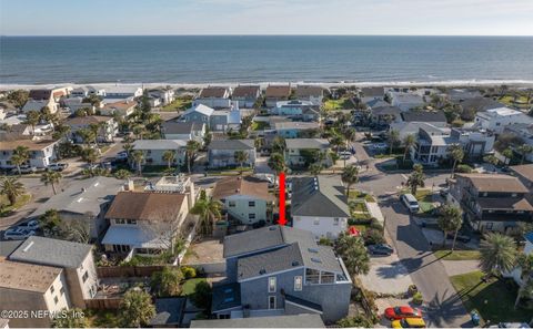 Townhouse in Neptune Beach FL 202 MARGARET Street.jpg