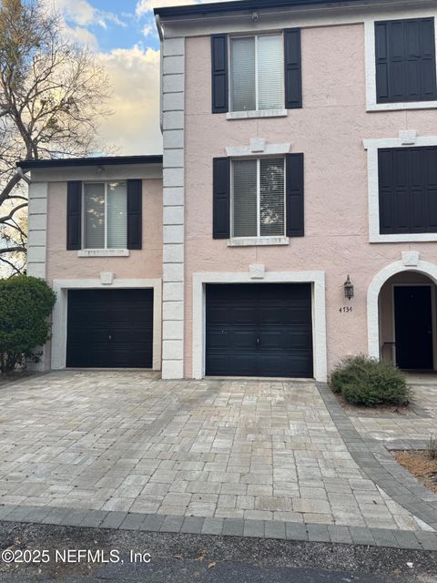 Condominium in Fernandina Beach FL 4734 GULF STREAM Court.jpg