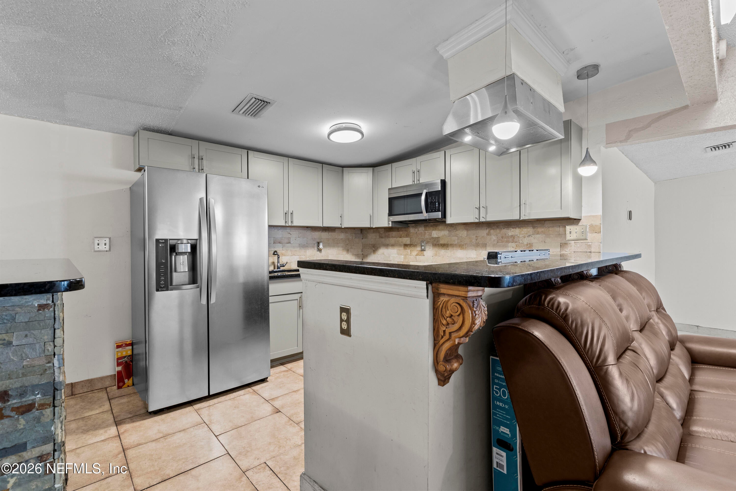 9716 Devonshire Blvd, Jacksonville, FL 32208 photo