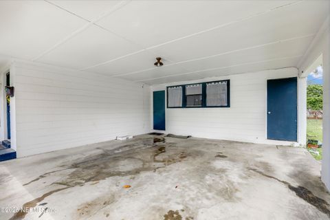 Single Family Residence in Jacksonville FL 820 MONTEGO Road 7.jpg