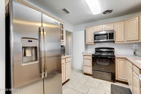 Single Family Residence in Jacksonville FL 820 MONTEGO Road 15.jpg