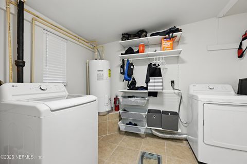 Single Family Residence in Jacksonville FL 11345 HARLAN Drive 21.jpg