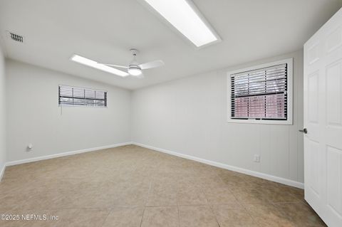 Single Family Residence in Jacksonville FL 11345 HARLAN Drive 19.jpg