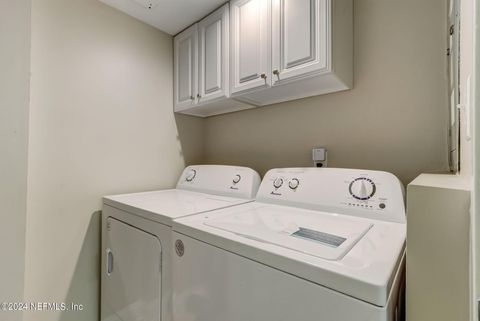 Condominium in Fernandina Beach FL 2122 BEACH WOOD Road 23.jpg