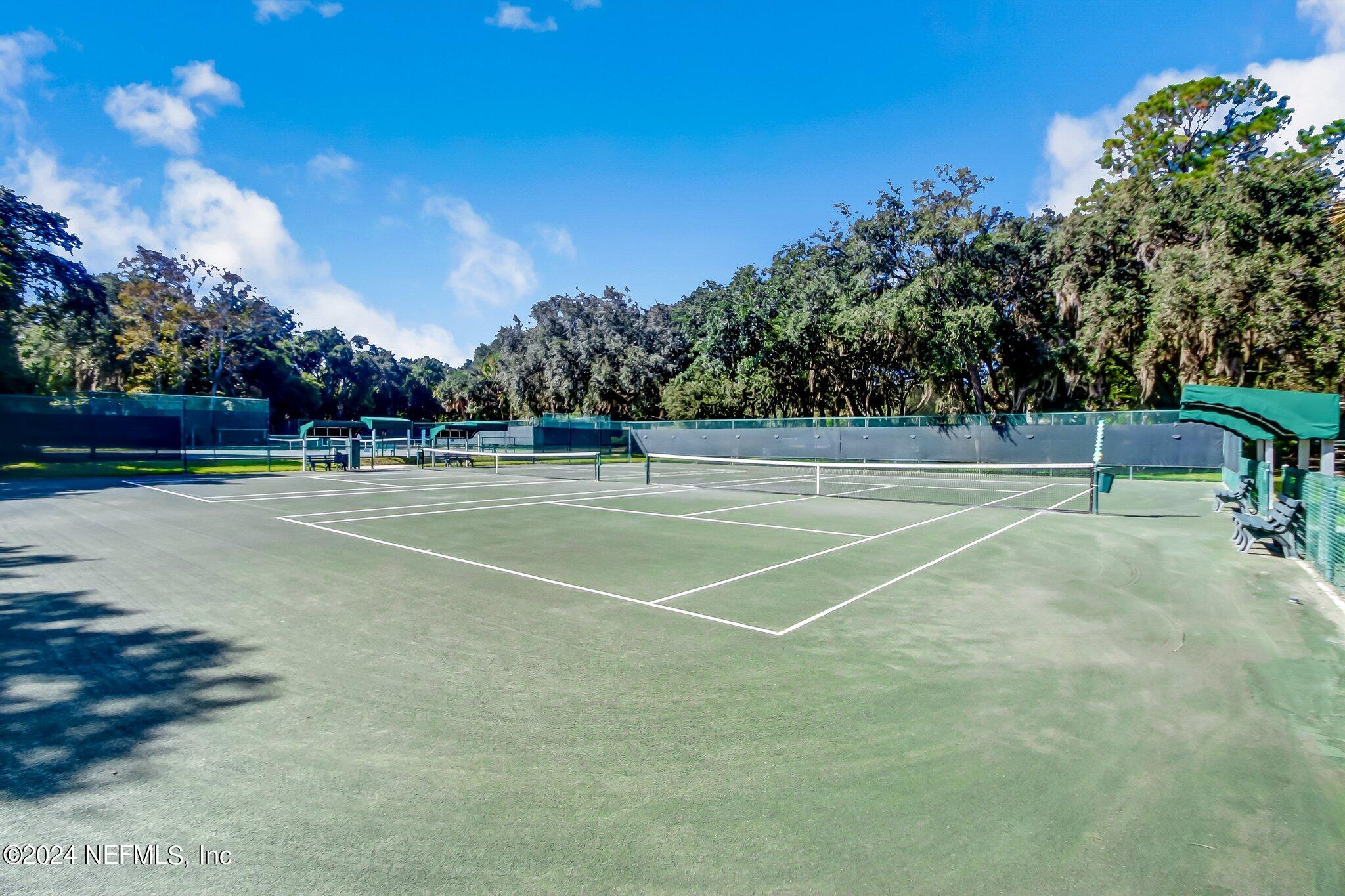 Condominium in Fernandina Beach FL 2122 BEACH WOOD Road 33.jpg