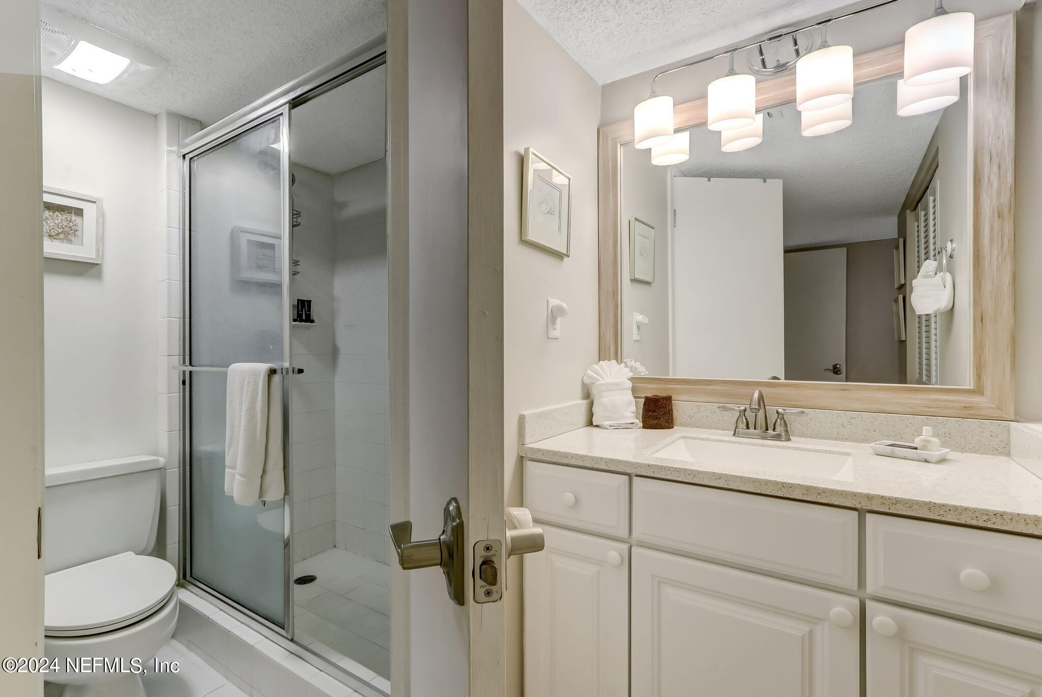 Condominium in Fernandina Beach FL 2122 BEACH WOOD Road 19.jpg