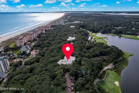 Condominium in Fernandina Beach FL 2122 BEACH WOOD Road 3.jpg
