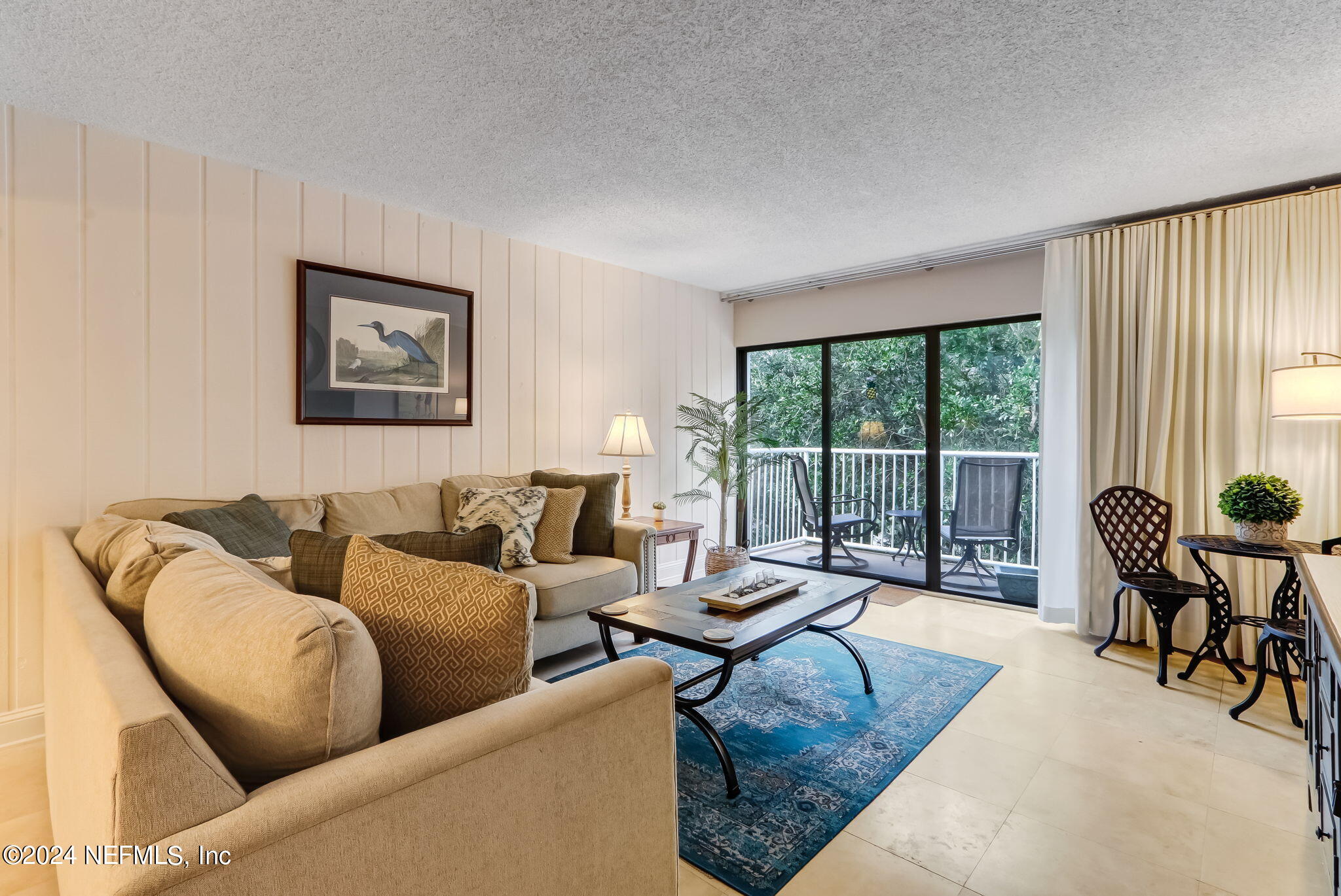 Condominium in Fernandina Beach FL 2122 BEACH WOOD Road 14.jpg