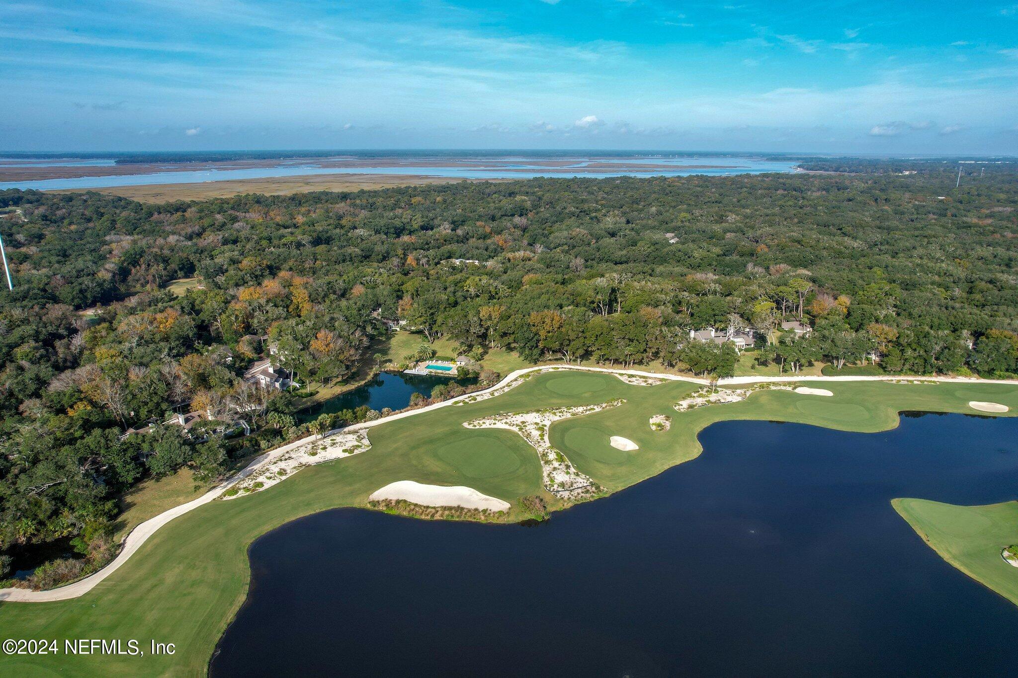 Condominium in Fernandina Beach FL 2122 BEACH WOOD Road 31.jpg