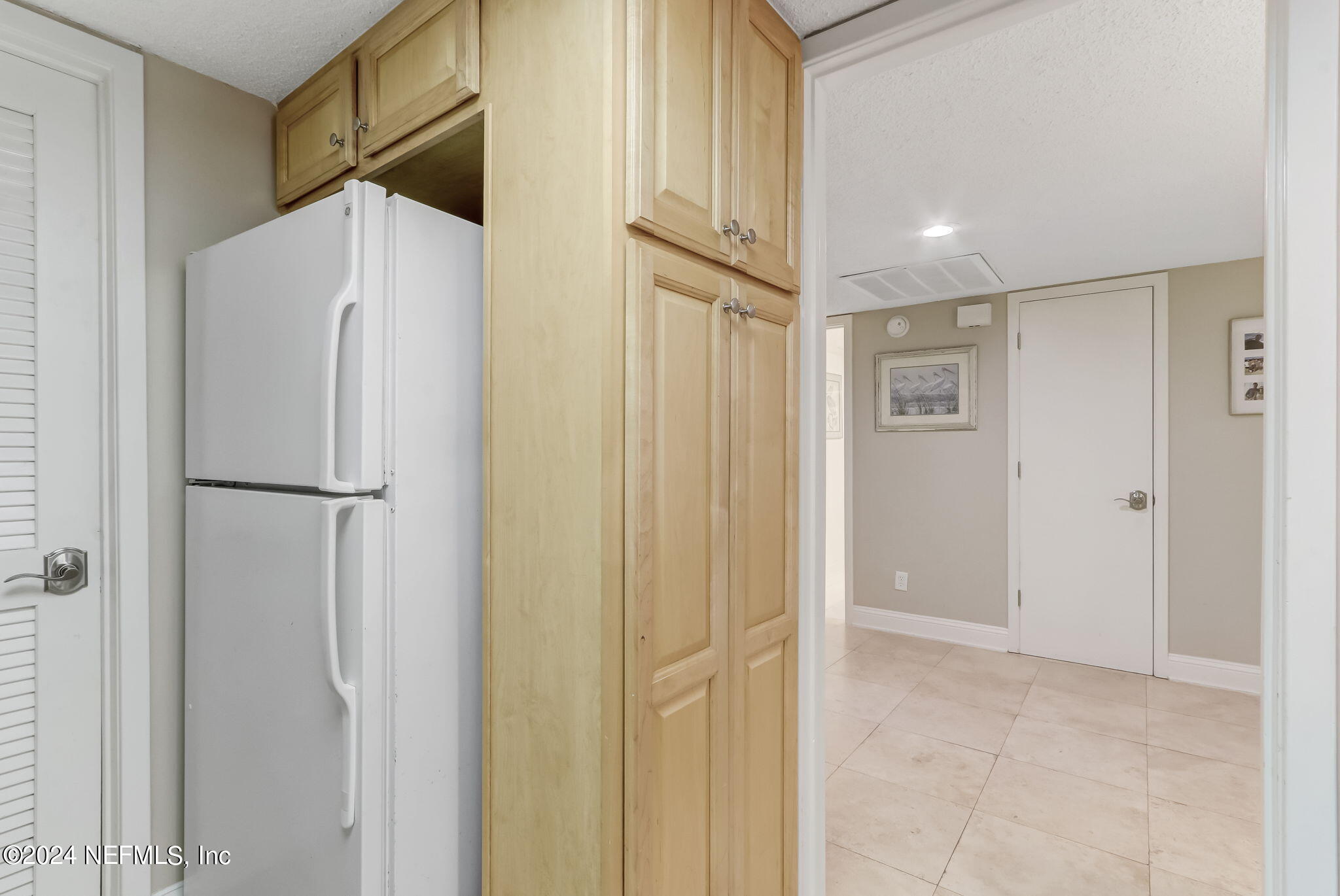 Condominium in Fernandina Beach FL 2122 BEACH WOOD Road 9.jpg