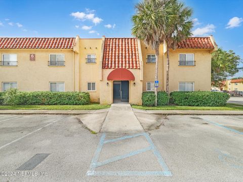 Condominium in Jacksonville FL 6654 BELL TOWER Court.jpg