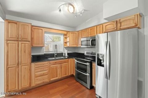 Single Family Residence in Jacksonville FL 11212 AMERICANA Lane 12.jpg