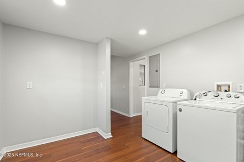 Single Family Residence in Jacksonville FL 11212 AMERICANA Lane 24.jpg