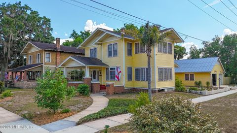 Single Family Residence in Palatka FL 703 EMMETT Street.jpg