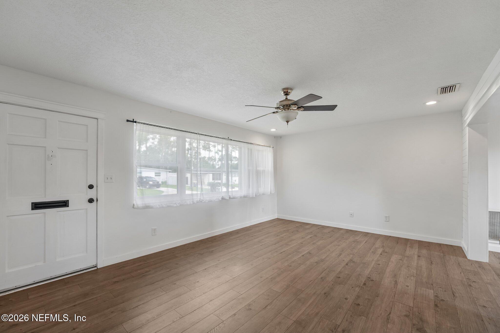 6549 Lou Dr, Jacksonville, FL 32216 photo
