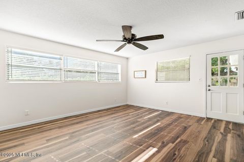 Single Family Residence in Jacksonville FL 819 ACAPULCO Road 25.jpg