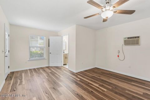 Single Family Residence in Jacksonville FL 819 ACAPULCO Road 59.jpg